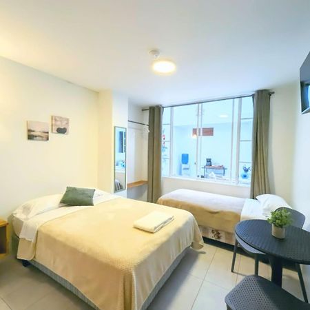 Hotel Bombay بانيوس المظهر الخارجي الصورة