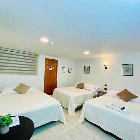 Hotel Bombay بانيوس المظهر الخارجي الصورة