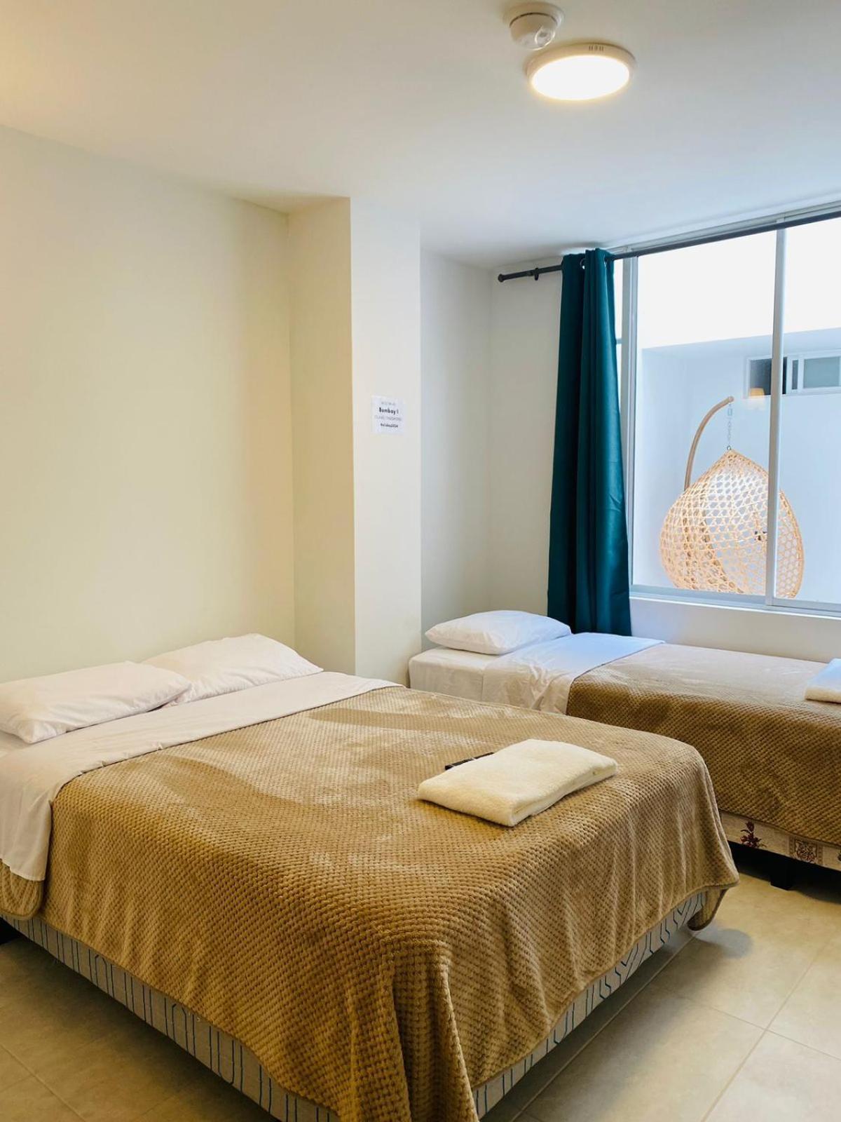 Hotel Bombay بانيوس المظهر الخارجي الصورة