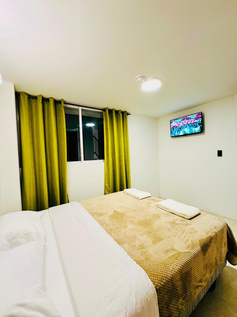 Hotel Bombay بانيوس المظهر الخارجي الصورة