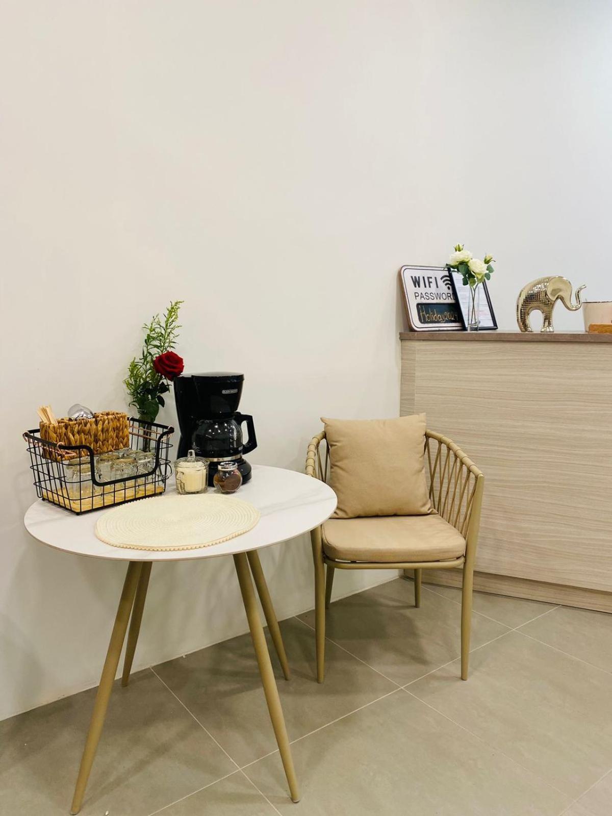 Hotel Bombay بانيوس المظهر الخارجي الصورة